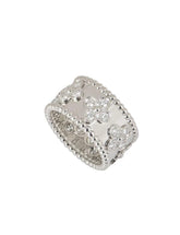 Van Cleef & Arpels Diamond Clover Perlee Ring