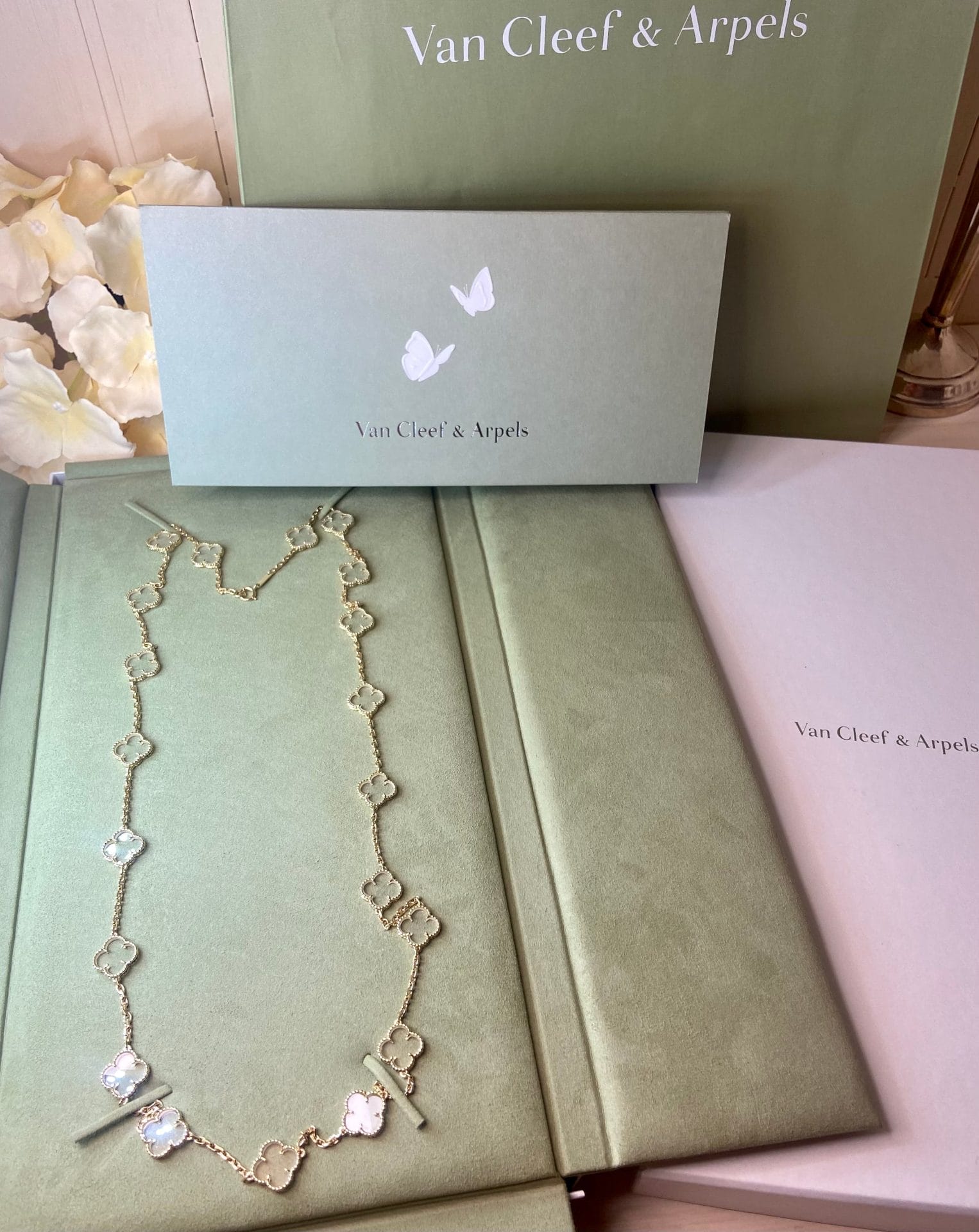 Van Cleef & Arpels Rock Crystal Vintage Alhambra 18KT Yellow Gold Necklace