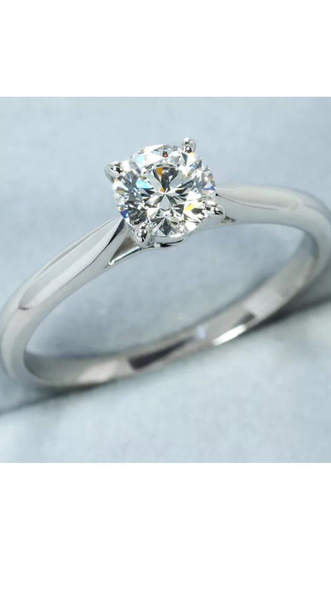 Auth Cartier .40 Diamond Wedding / Engagement Ring US 5