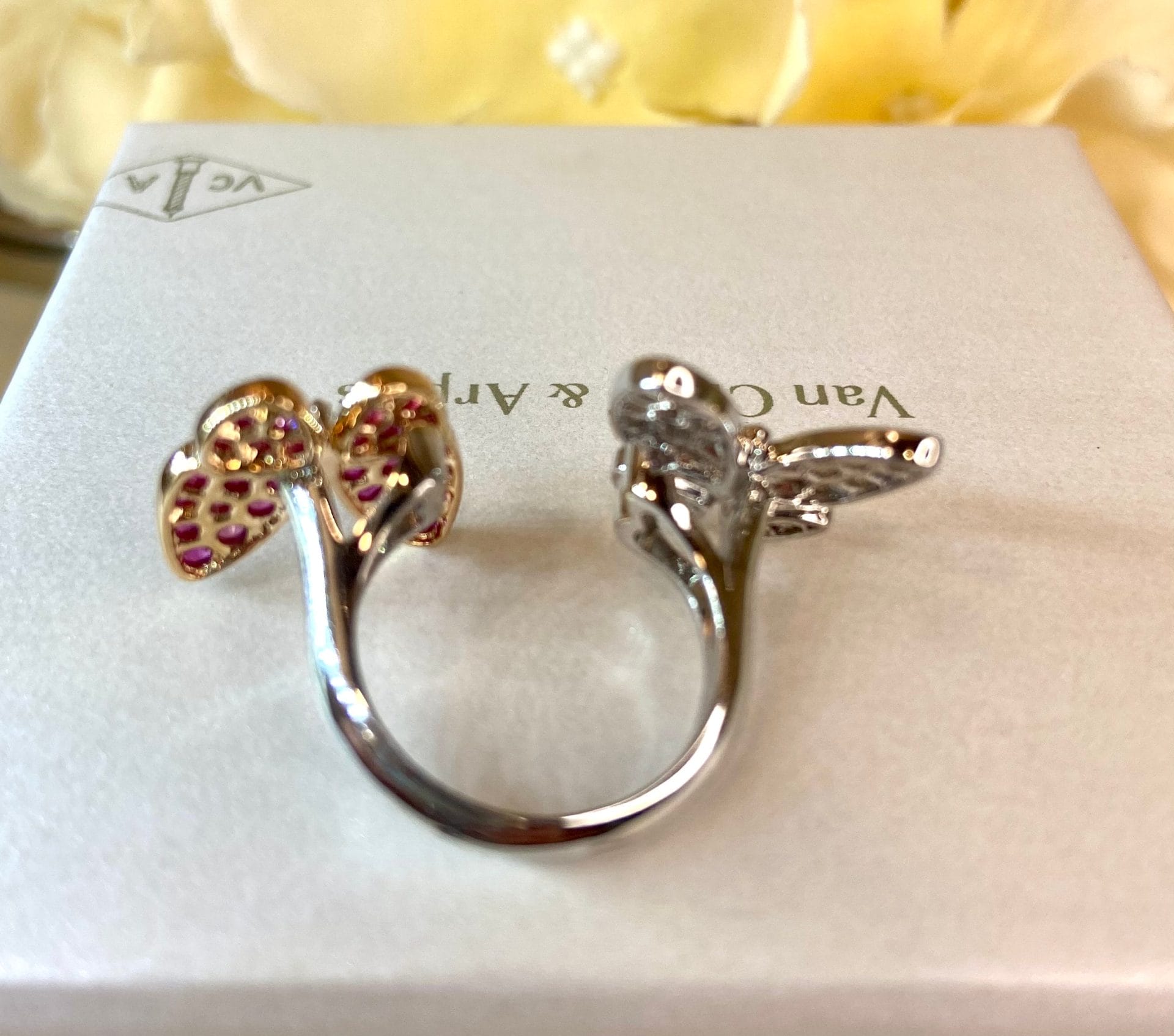 Van Cleef & Arpels Diamond & Sapphire Two Butterfly Between The Finger Ring