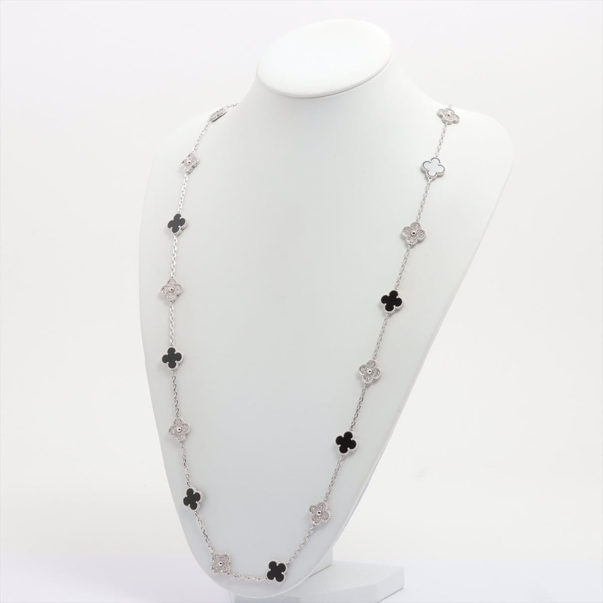 Van Cleef & Arpels Diamond & Onyx Vintage Alhambra 20 Motif 18KT White Gold Necklace
