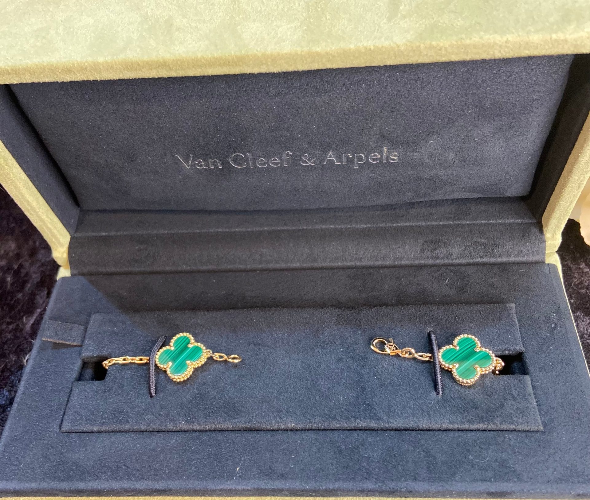 Van Cleef & Arpels Diamond Malachite Vintage Alhambra Yellow Gold Bracelet