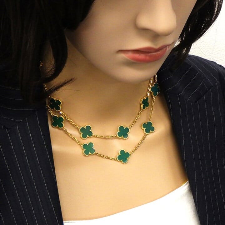 Rare Van Cleef & Arpels Chrysoprase 20 Motif Vintage Alhambra Necklace