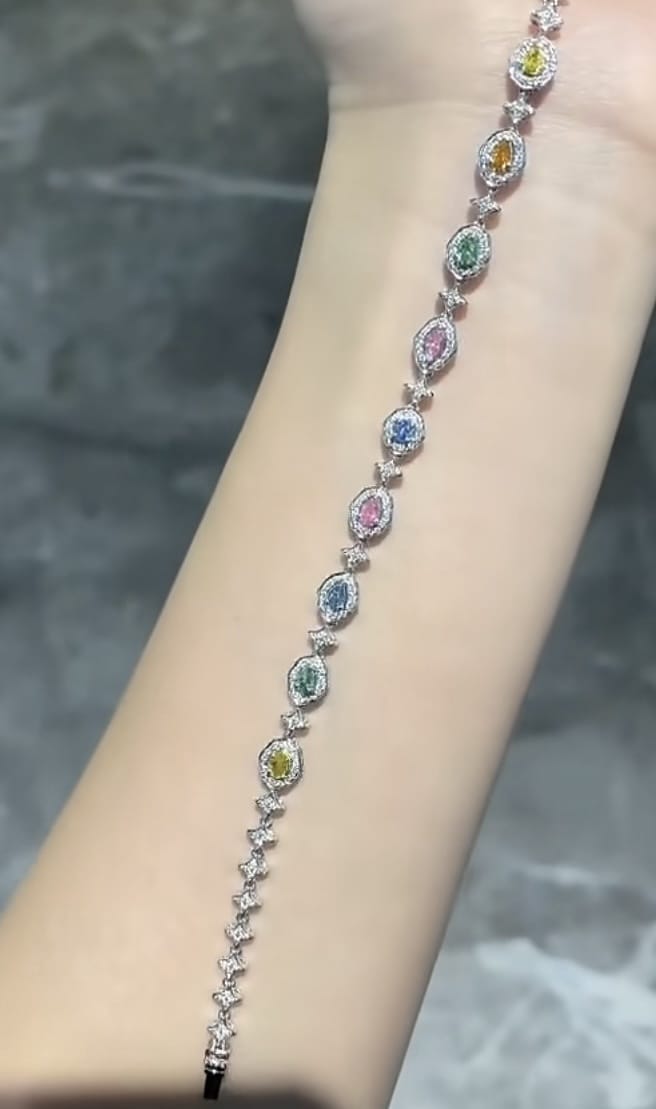 2.0 Fancy Natural Colored Diamond Bracelet